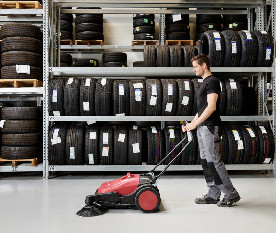 Nilfisk Kehrmaschine PS480