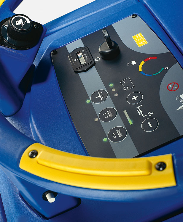 SCRUBTEC 886 Bedienung