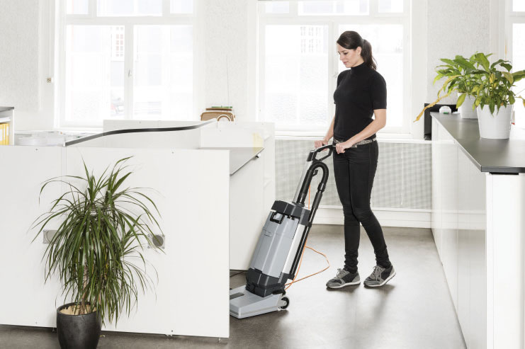 Nilfisk Scheuersaugmaschine SC100 01