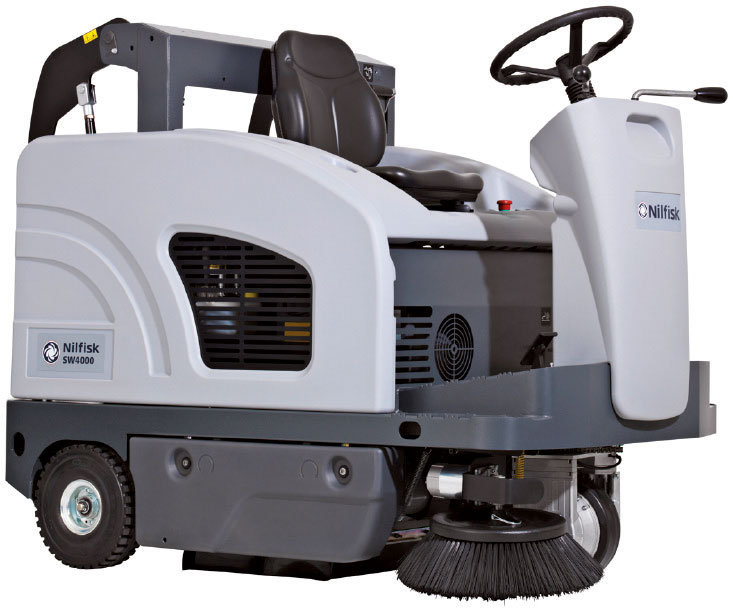 Nilfisk Aufsitzkehrmaschine SW 4000 P