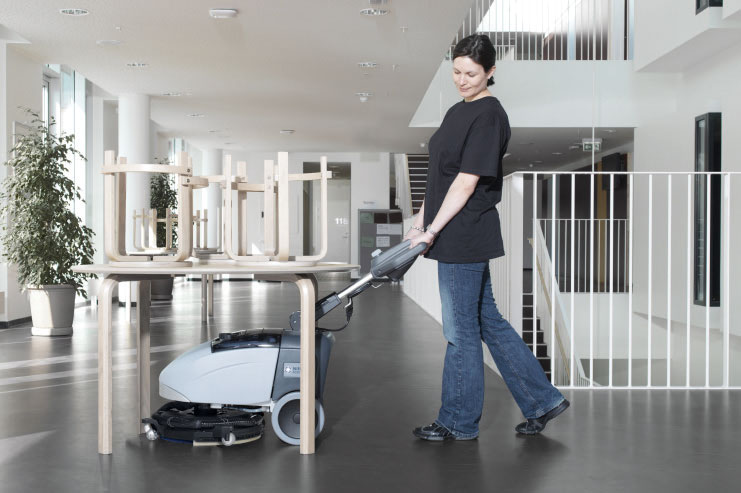 Nilfisk Scheuersaugmaschine SC351 02