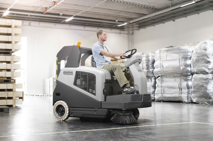 Nilfisk Kehrmaschine SW5500 - Anwendung 01