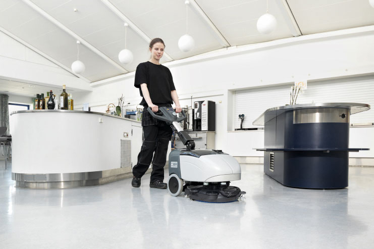 Nilfisk Scheuersaugmaschine SC351 03